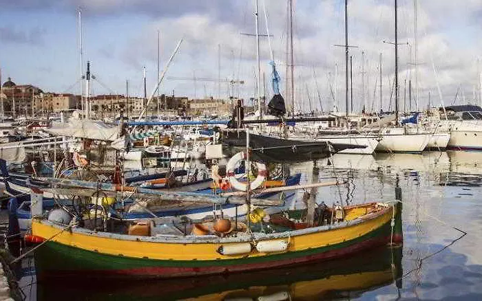 Vacanze Отель 3*