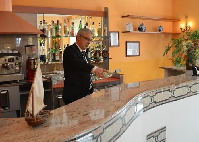 阿尔盖罗假日酒店 阿尔盖罗